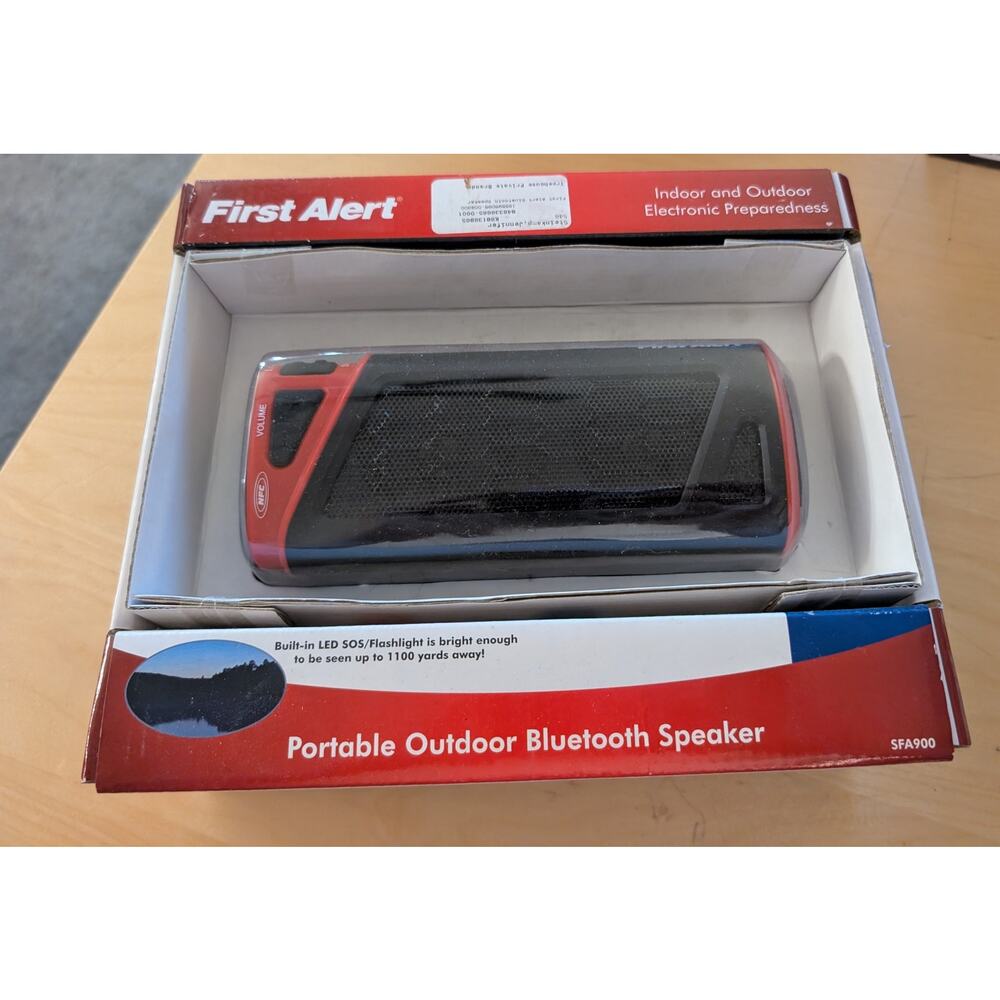 🍀NIP First Alert Portable Outdoor Bluetooth Speaker